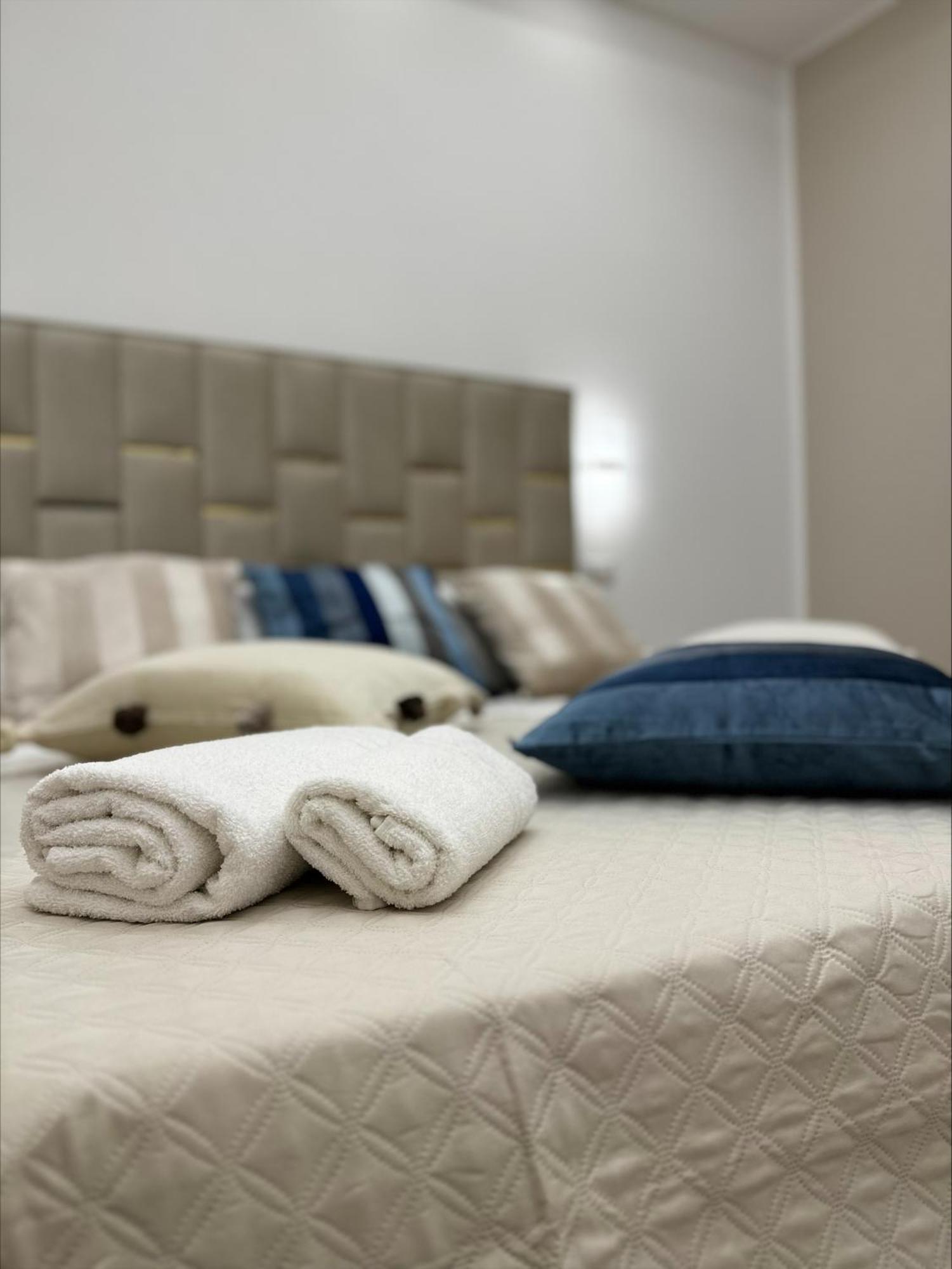 Matthias Luxury House Hotel Catania Ngoại thất bức ảnh