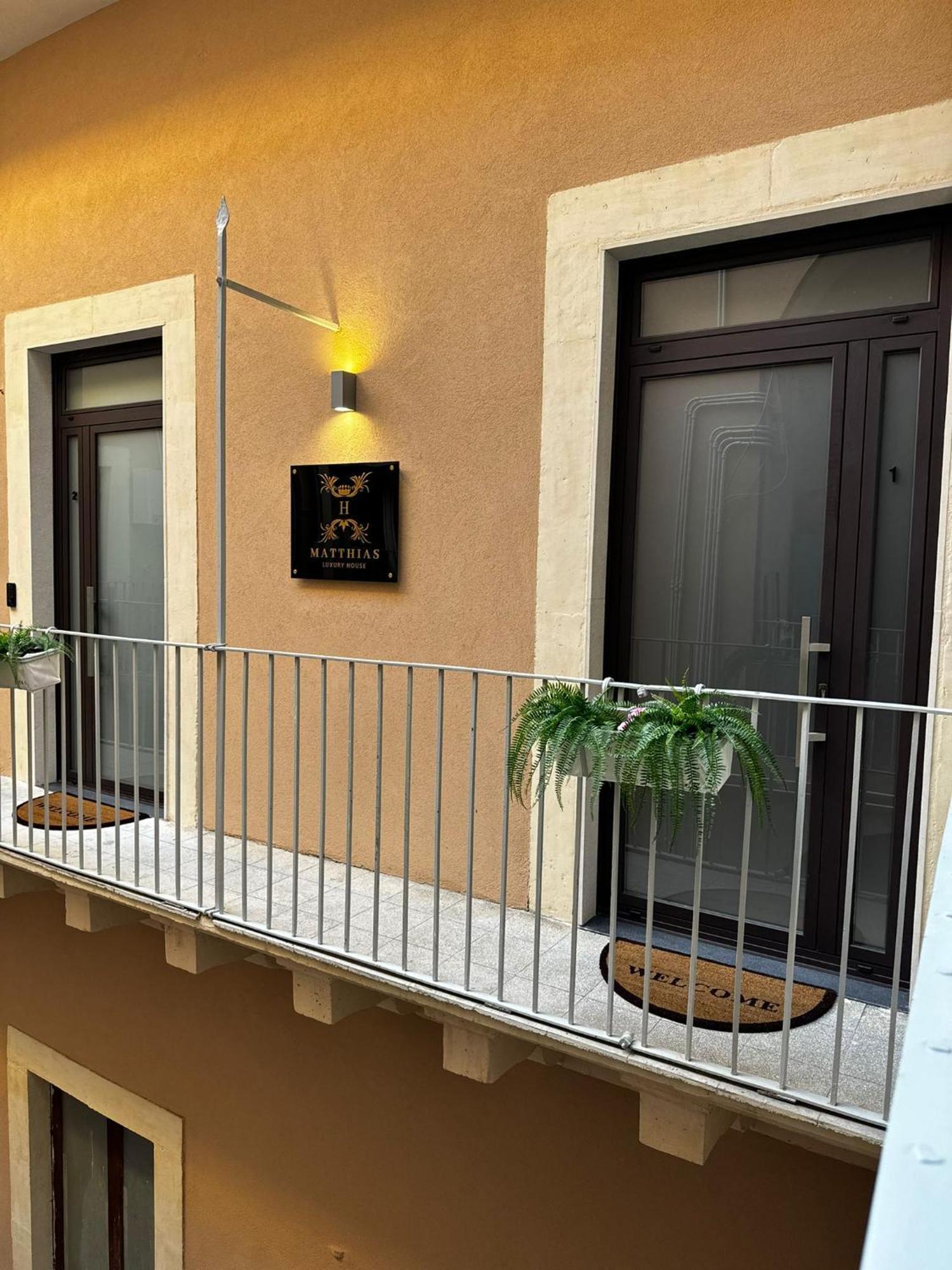 Matthias Luxury House Hotel Catania Ngoại thất bức ảnh